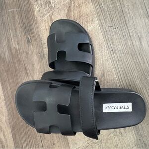 Steve Madden Maven Black Cutout Slide Sandals Size 7